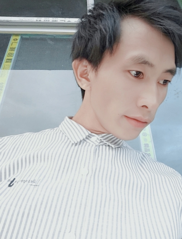 寻找下一个路口的第一张照片--文山蓝颜知己交友网